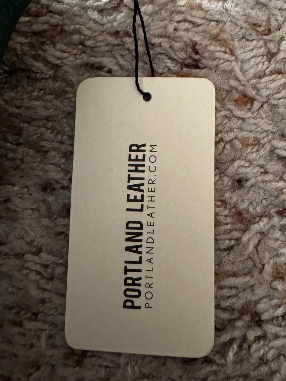 Portland leather “KOALA SLING BAG” size Large in color “Bacalar” - Picture 7 of 13